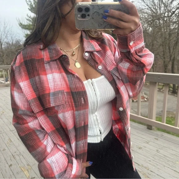 American Eagle • Plaid Button Down Shirt - Picture 7 of 16